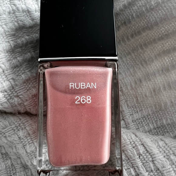 NWOB DIOR NAIL POLISH COLOR 268 (RUBAN) - Picture 2 of 2
